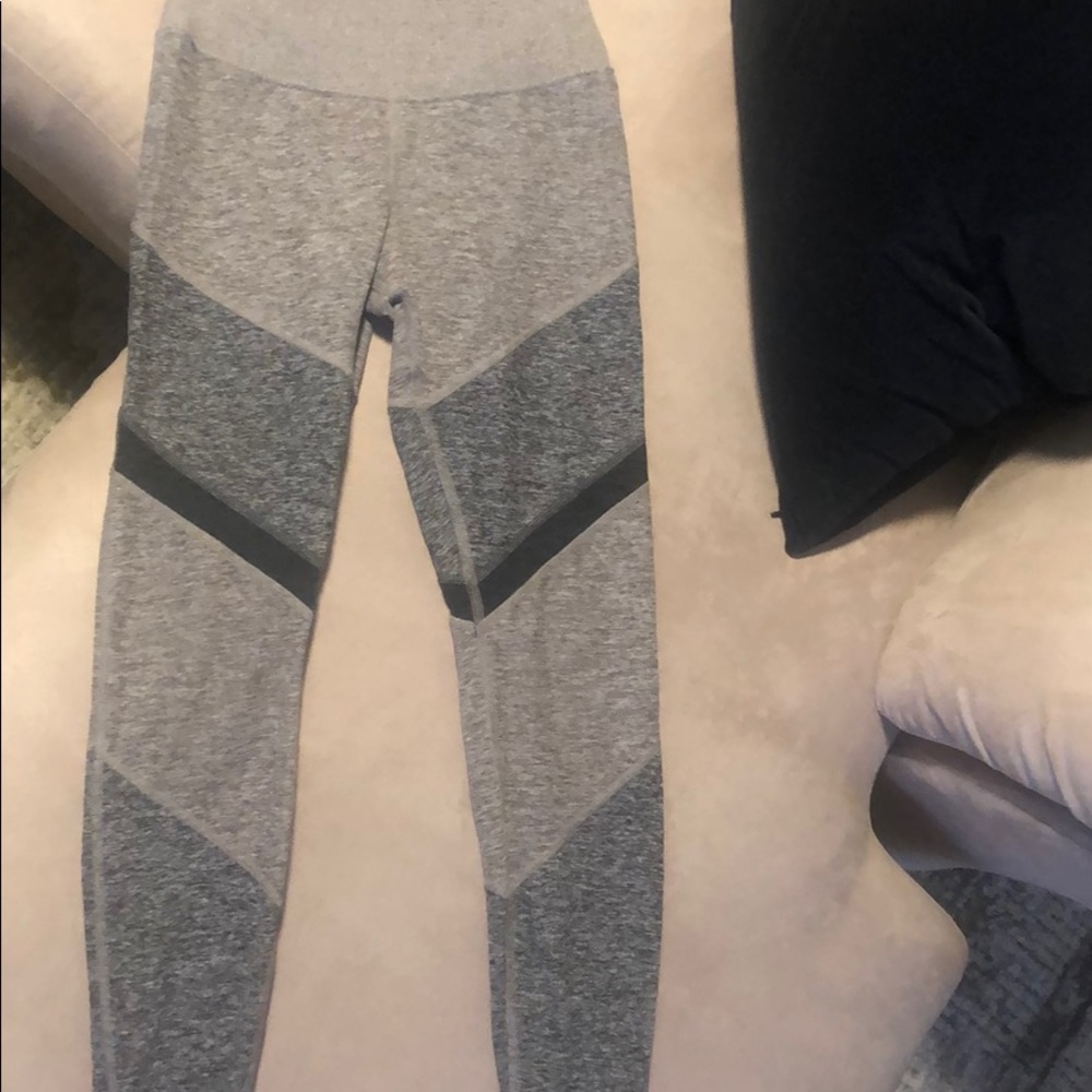 Alo yoga leggings